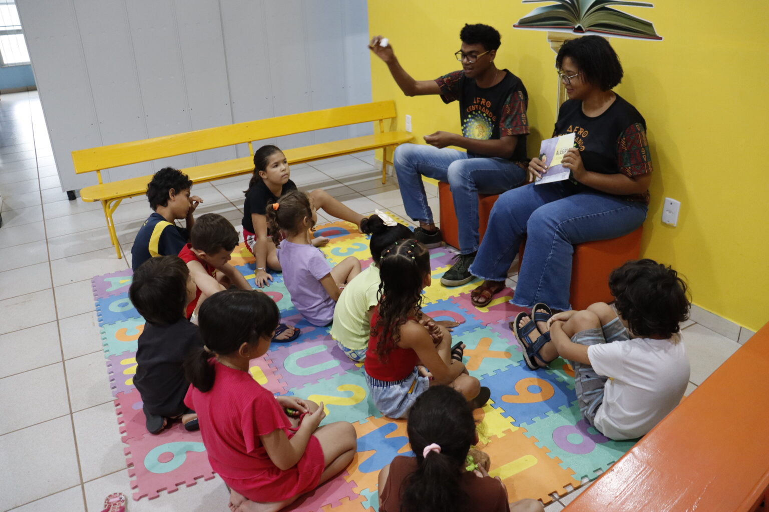 ‘Leiturinha’ volta a encantar crianças na Biblioteca Municipal de Ilha Solteira