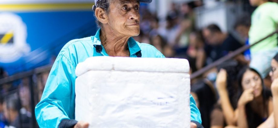 FUTSAL DE FÉRIAS: OPORTUNIDADE PARA EMPREENDEDORES