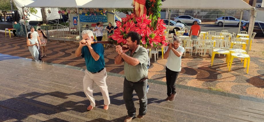 FESTIVIDADES DE SÃO SEBASTIÃO: TRADIÇÃO E UNIÃO