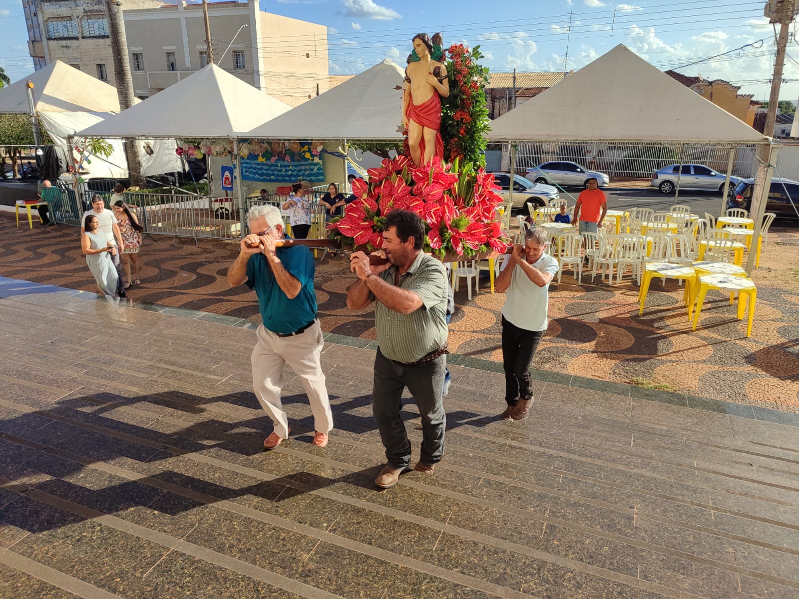 FESTIVIDADES DE SÃO SEBASTIÃO: TRADIÇÃO E UNIÃO