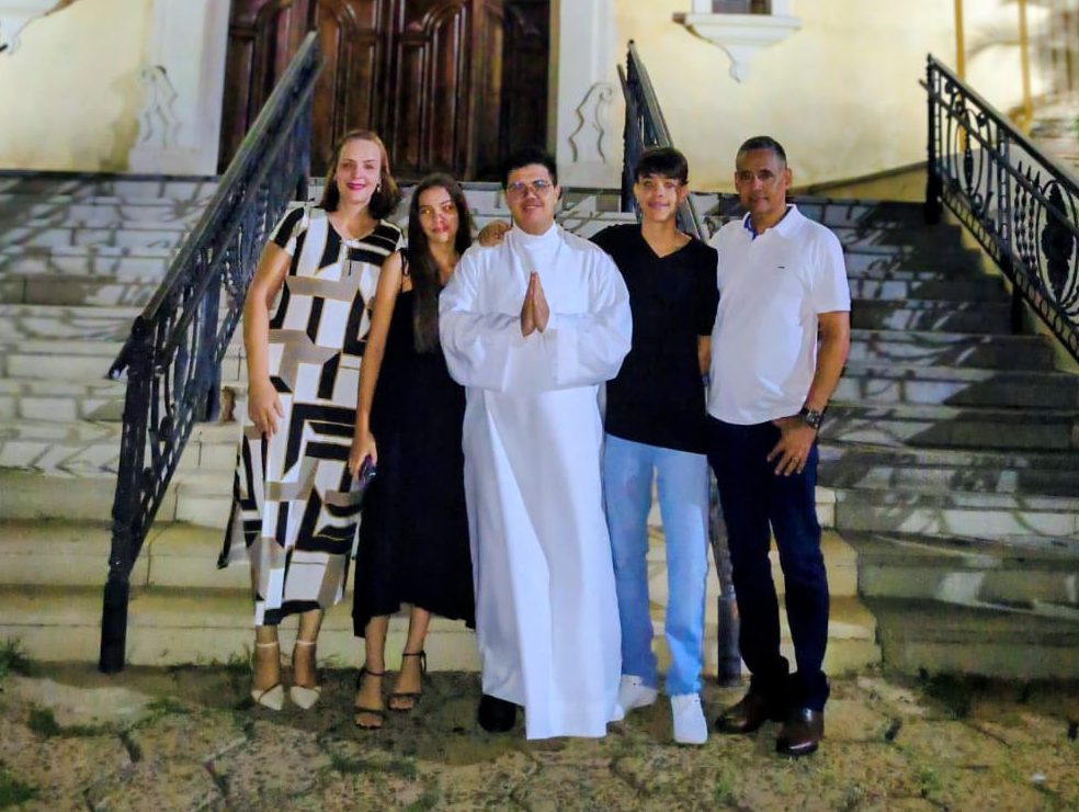 VOCACIONADO: JOVEM DE MIRANDÓPOLIS INICIA SEMINÁRIO