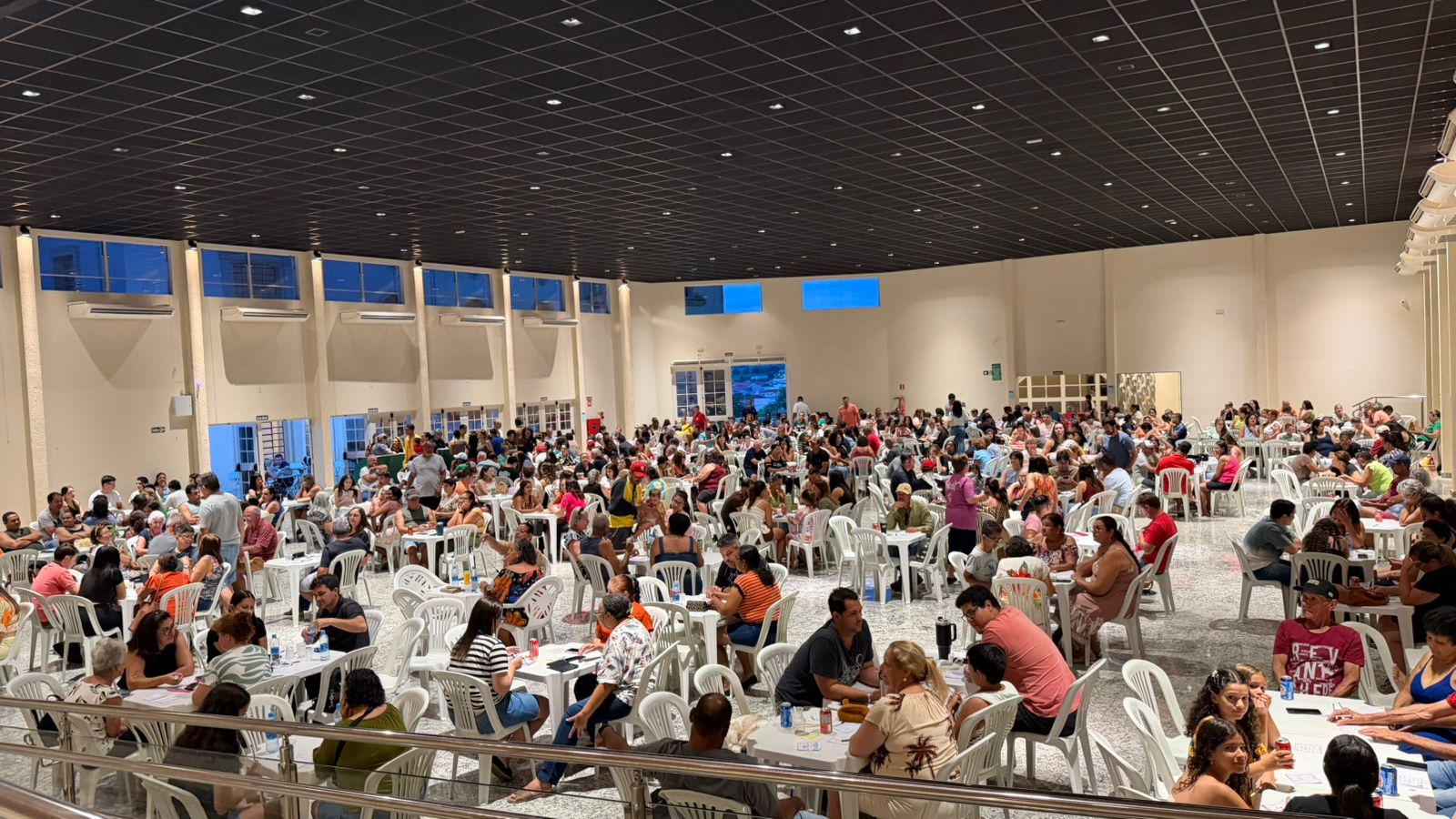 SHOW DE PRÊMIOS: SOLIDARIEDADE TRANSFORMA VIDAS