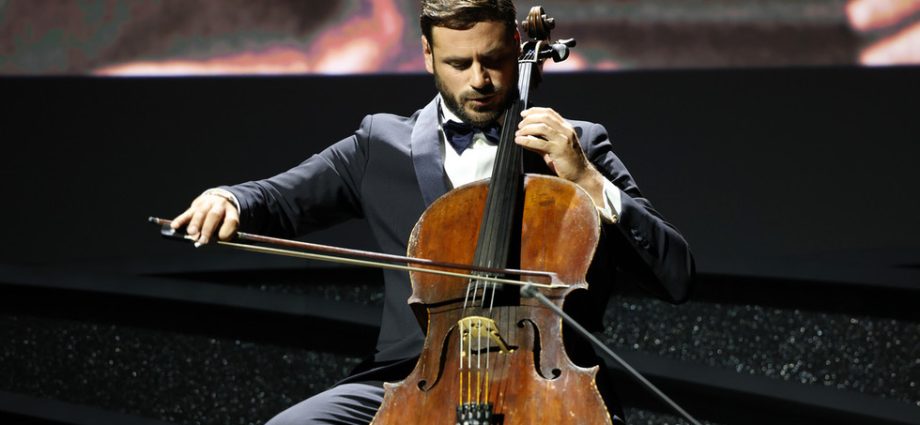 Cancelamento de Concerto de Violoncelista Croata em Litônia Gera Polêmica