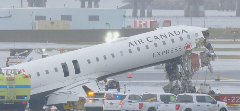 Aeroporto LaGuardia Retoma Operações Após Acidente Trágico com Aeronave da Air Canada