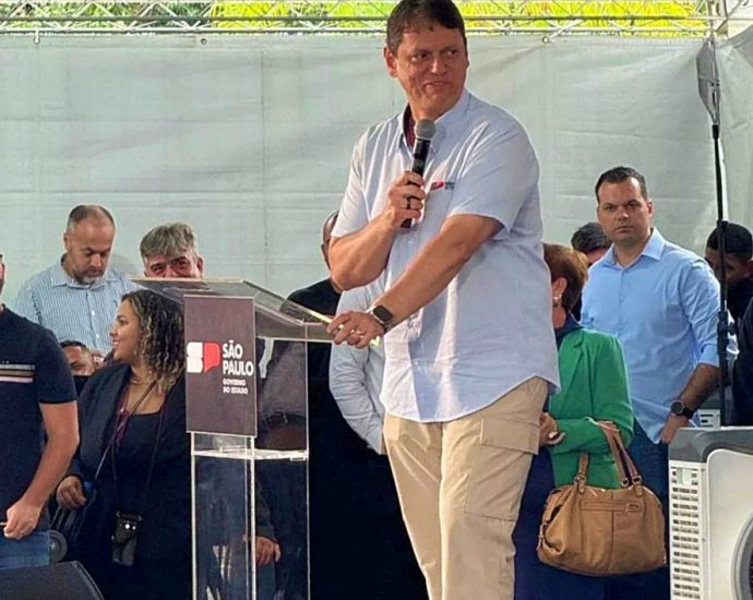 Cinco cidades da região recebem novas Ambulâncias e Vans durante evento em Itu