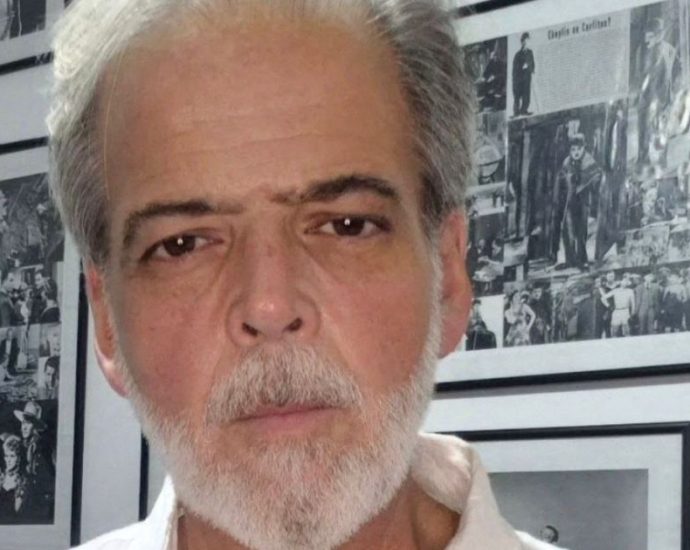 Cláudio Cinti, ator de ‘Zorra Total’, é internado em CTI devido a pneumonia