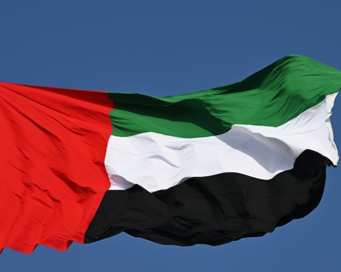 Ataque com Drone Suspende Operações no Campo de Gás Shah nos Emirados Árabes Unidos