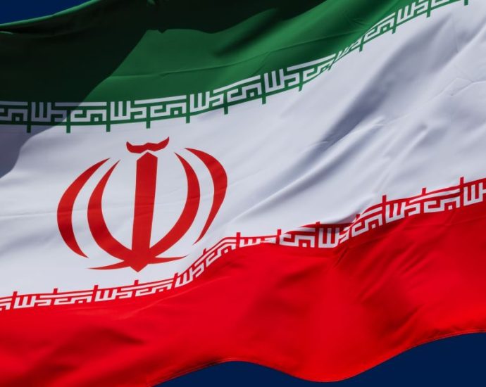 Emirados Árabes Unidos Demandam Indenização do Irã Após Conflito