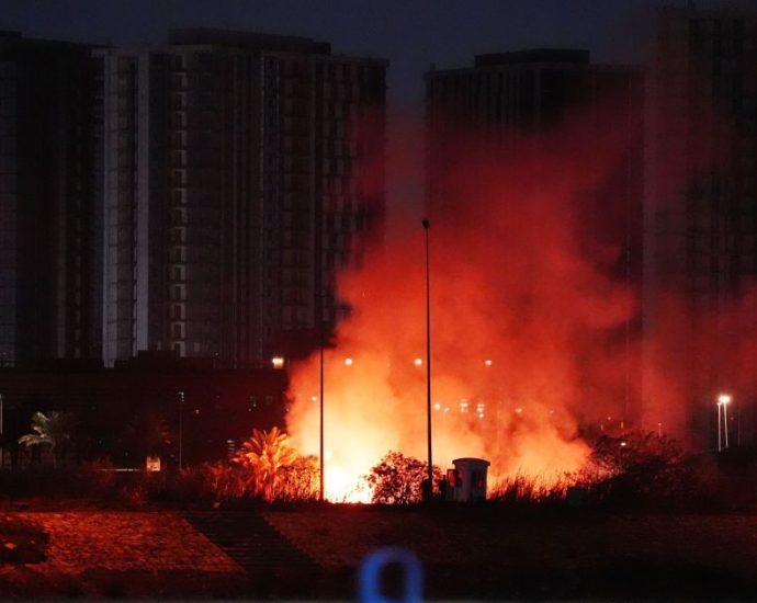 Embaixada dos EUA em Bagdá Atacada em Meio ao Conflito com o Irã