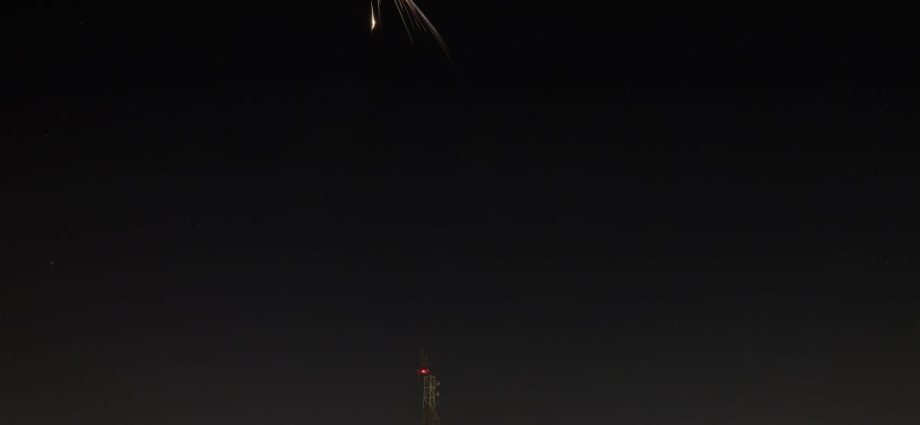 Ataque de Míssil Iraniano em Dimona: Consequências e Reações