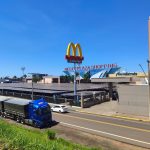 Assalto em Lotérica do Oeste Plaza Shopping Resulta em Roubo de R$ 4 Mil