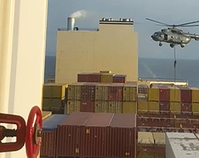 Guerra dos Petroleiros: Lições do Estreito de Ormuz