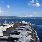 USS Gerald R. Ford Ancorado em Split Após Reparos na Grécia