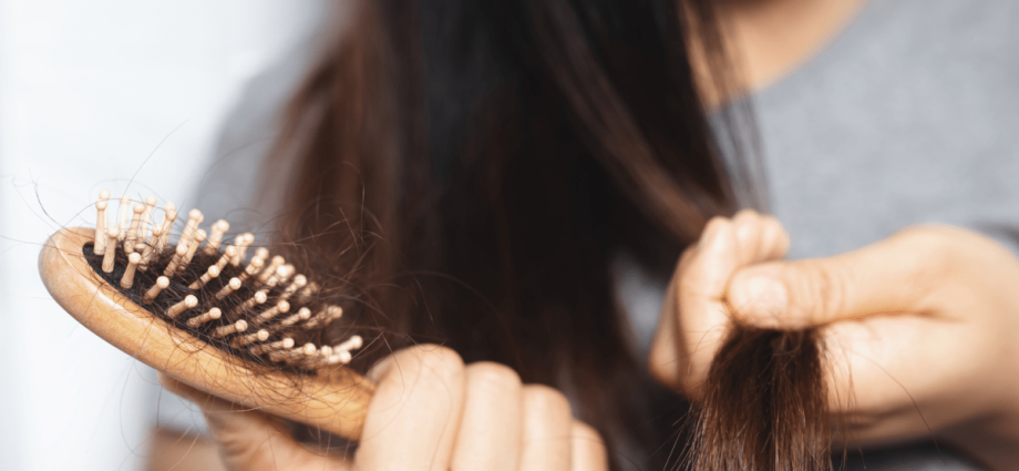 Entenda como o Verão Afeta a Queda de Cabelo e Como Proteger seus Fios