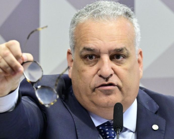 Relator da CPMI do INSS Solicita Indiciamento de Ex-Ministros de Lula e Bolsonaro