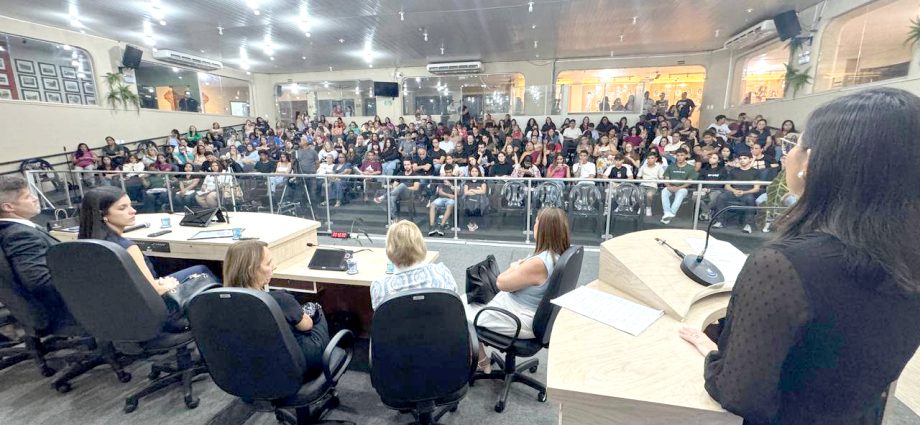 Câmara de Andradina Realiza Debate Sobre Violência Contra a Mulher com Mobilização da Sociedade
