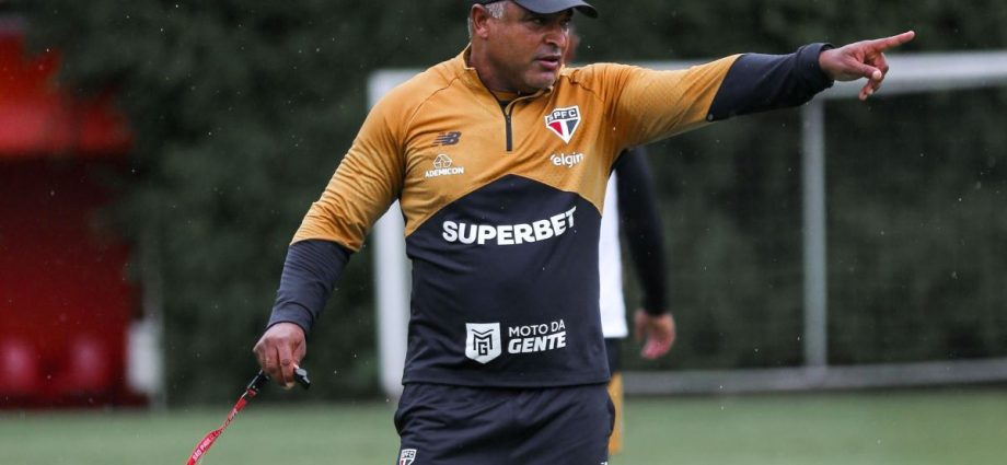 São Paulo Enfrenta Desafios com Jogadores Pendurados e Dúvidas para o Jogo Contra o Atlético-MG