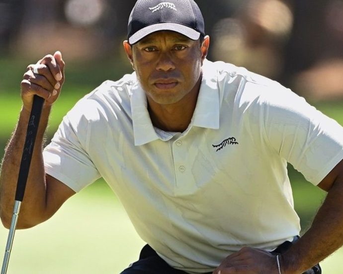 Tiger Woods Libera-se Após Acidente de Carro e Suspeita de Uso de Substâncias