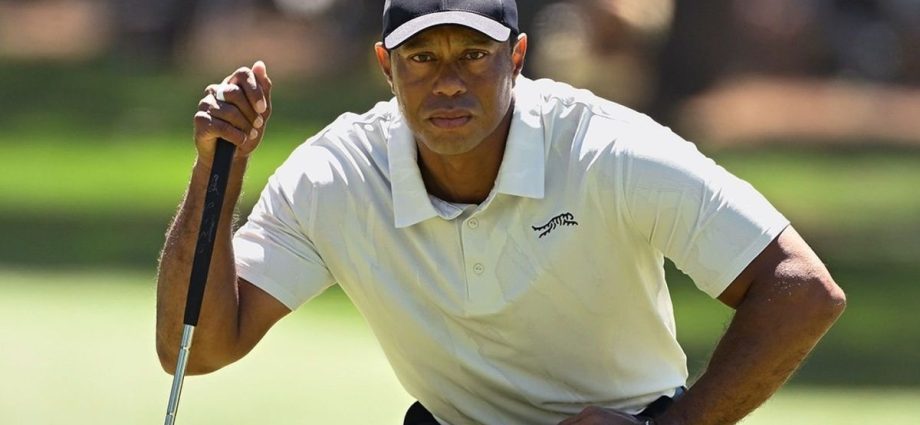 Tiger Woods Libera-se Após Acidente de Carro e Suspeita de Uso de Substâncias