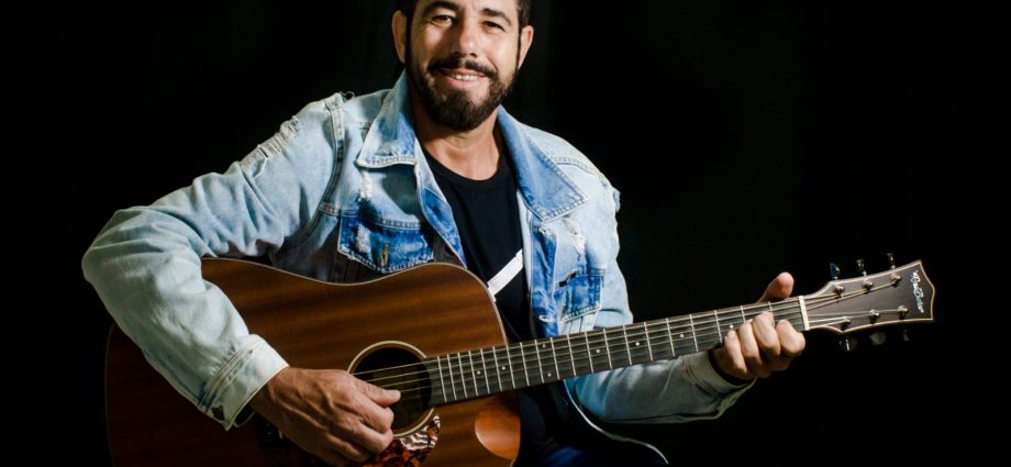 Tim Serion: A Música que Une Gerações e Histórias