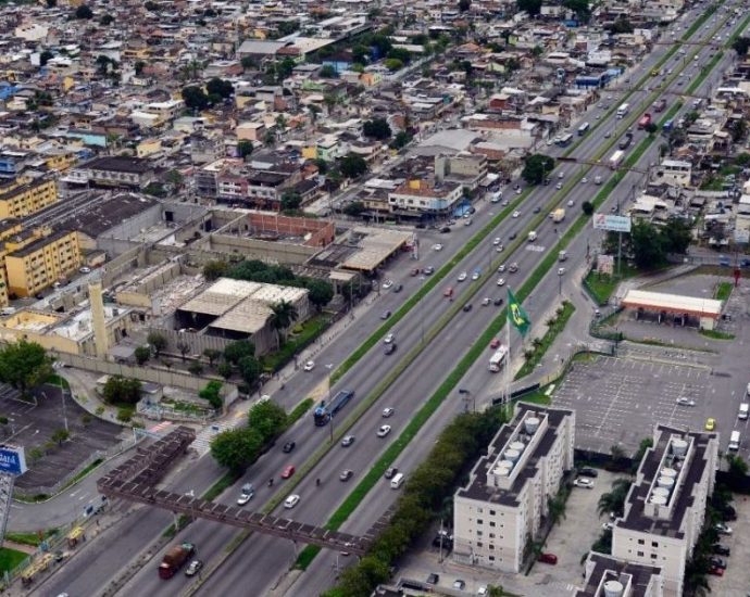 Impacto dos Tiroteios nas Vias do Grande Rio: Um Estudo Alarmante