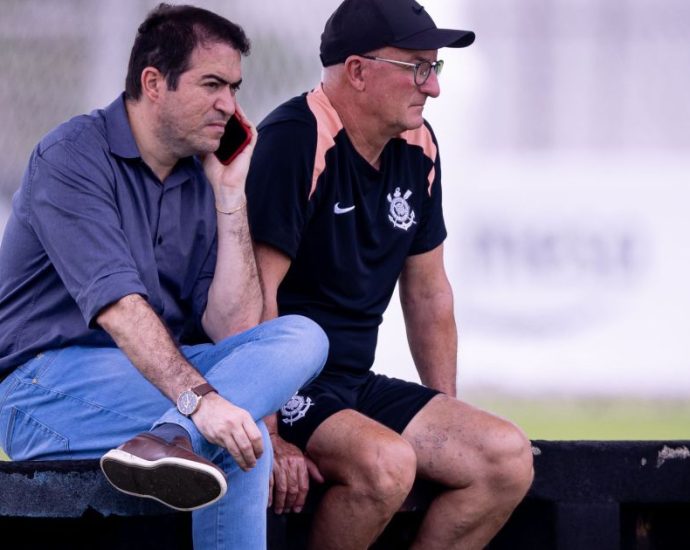 Corinthians Avalia Novas Contratações para o Ataque Apesar de Já Ter Fechado Sete Reforços