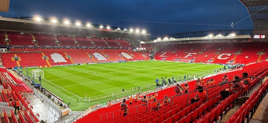 Liverpool e Galatasaray se enfrentam na Champions League: Saiba como assistir