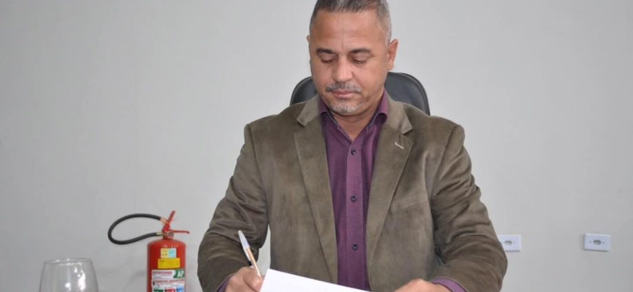 PROIBIDO ESTACIONAR: SINALIZAÇÃO ESCOLAR EM CASTILHO