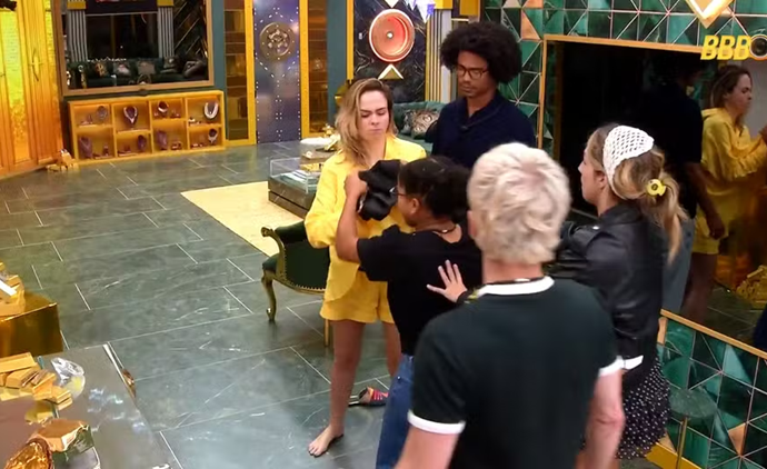 Conflito Entre Cowboy e Ana Paula Marca Festa do Líder no BBB 26