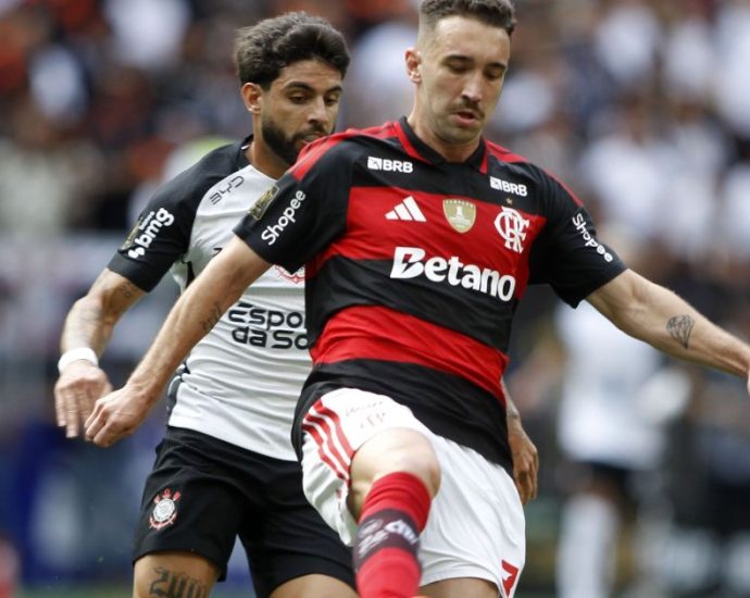 Corinthians e Flamengo se enfrentam no Brasileirão: escalações e onde assistir