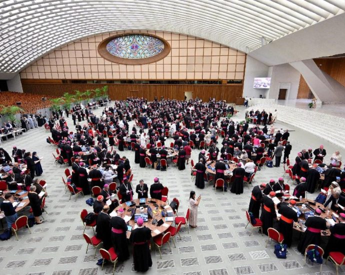 Relatórios Finais do Sínodo Abordam Poligamia e Questões Sociais