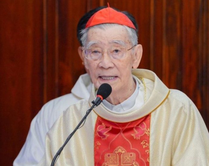 Papa Lamenta a Morte do Cardeal Pham Minh Mân, Defensor da Unidade