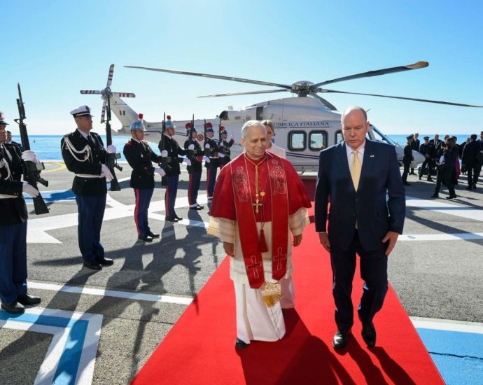 Visita Apostólica do Papa ao Principado de Mônaco: Chegada e Recepção Oficial