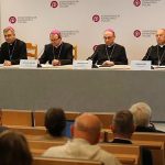 Polônia Estabelece Comissão Independente para Investigar Abusos na Igreja