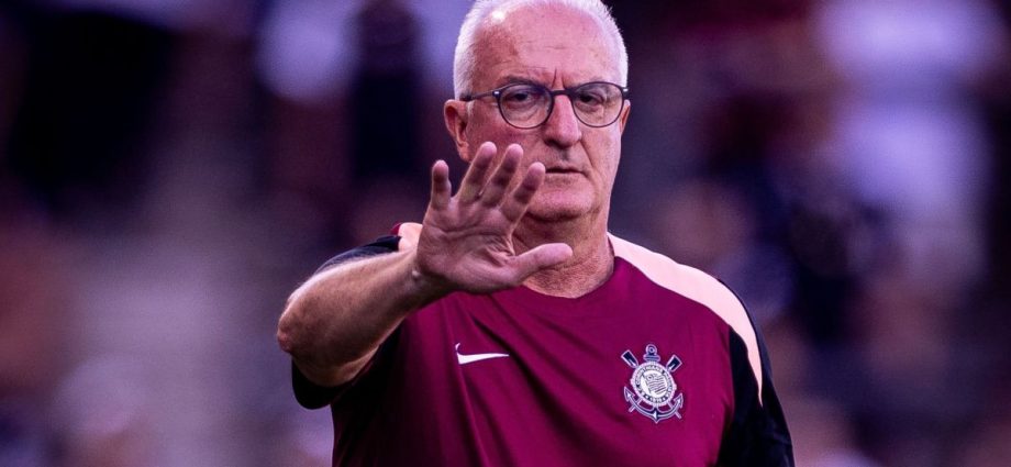 Corinthians Enfrenta Desafios no Ataque com Lesões e Falta de Reforços