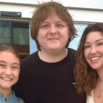 Esposa de Jorginho do Flamengo Agradece Gentileza em Meio a Polêmica com Chappell Roan