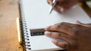 INJÚRIA RACIAL: PROFESSORA CONDENADA A NOVE ANOS DE PRISÃO