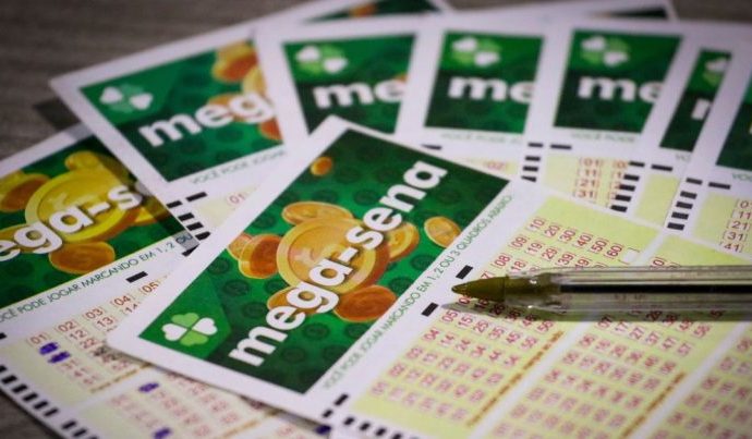 Prêmio da Mega-Sena acumula e atinge R$ 17 milhões após último sorteio