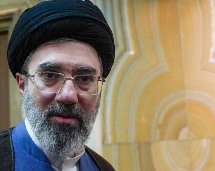 Trump Revela Informação da CIA sobre Novo Líder do Irã em Entrevista