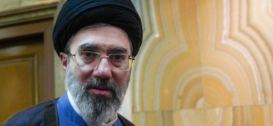 Trump Revela Informação da CIA sobre Novo Líder do Irã em Entrevista