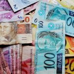 Economia Brasileira: Possibilidades de Redução de Gastos com Supersalários