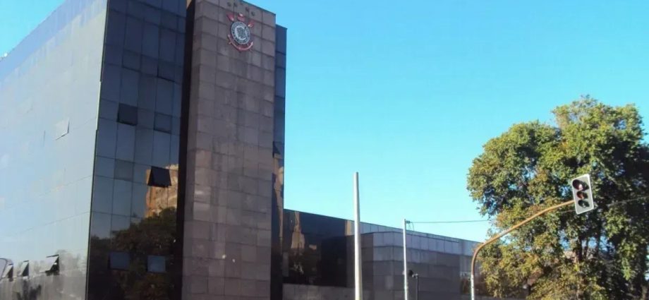 Afastamento Provisório de Romeu Tuma Júnior é Aprovado pelo Conselho do Corinthians