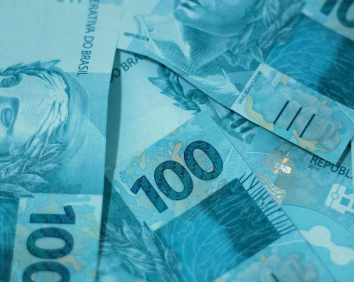 Crescimento da Arrecadação do IOF Alcança R$ 8,6 Bilhões em Fevereiro