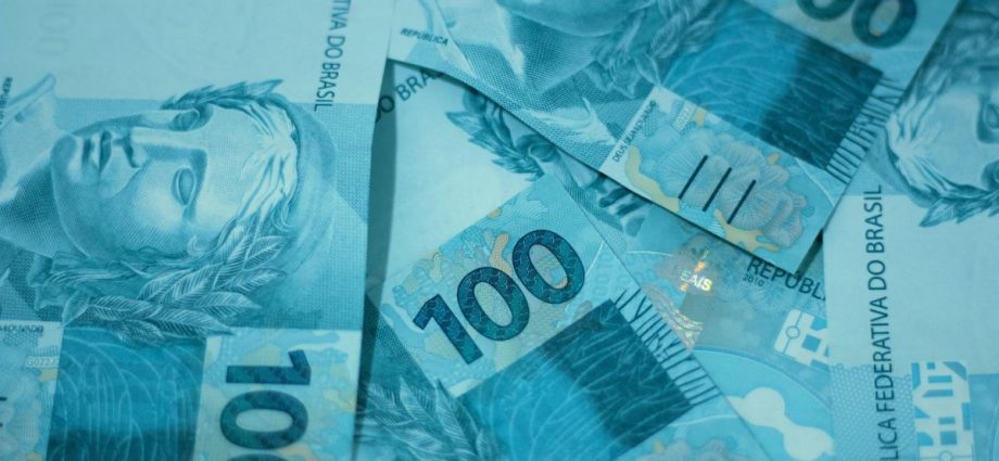 Crescimento da Arrecadação do IOF Alcança R$ 8,6 Bilhões em Fevereiro