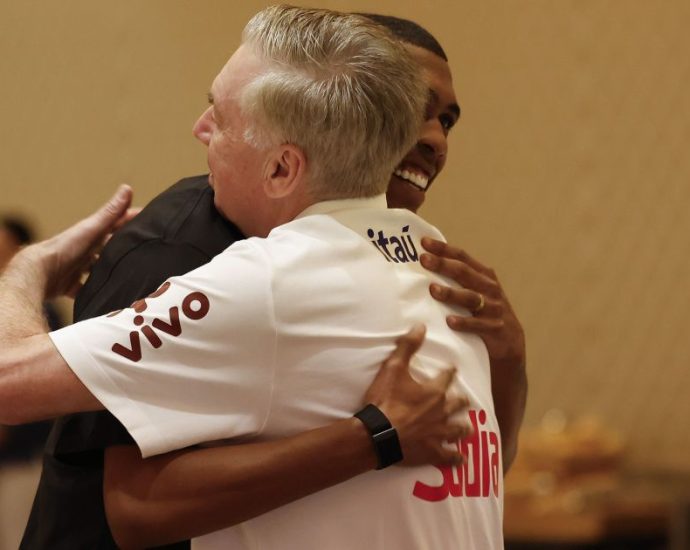 Jogadores da Seleção Brasileira se Apresentam para a Data FIFA em Orlando