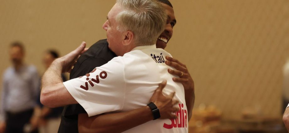 Jogadores da Seleção Brasileira se Apresentam para a Data FIFA em Orlando