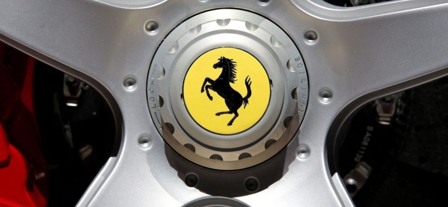 Ferrari Interrompe Vendas no Oriente Médio em Resposta à Conflito Regional