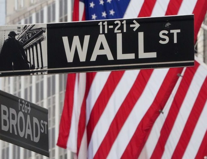 Wall Street Reage com Quedas em Meio a Temores de Inflação e Alta do Petróleo