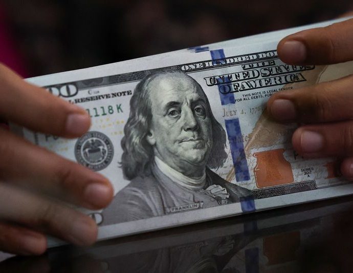 Dolarização de Ativos: Uma Estratégia para Proteger o Patrimônio em Tempos de Incerteza