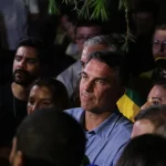 Flávio Bolsonaro condiciona autorização para quebra de sigilos a medidas contra Lula